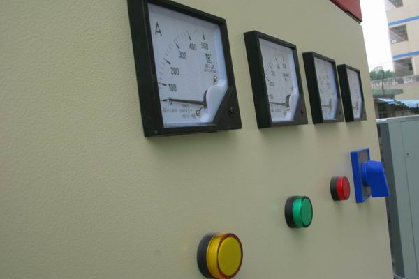 盐山配电柜-3683讲讲配电柜注意事项